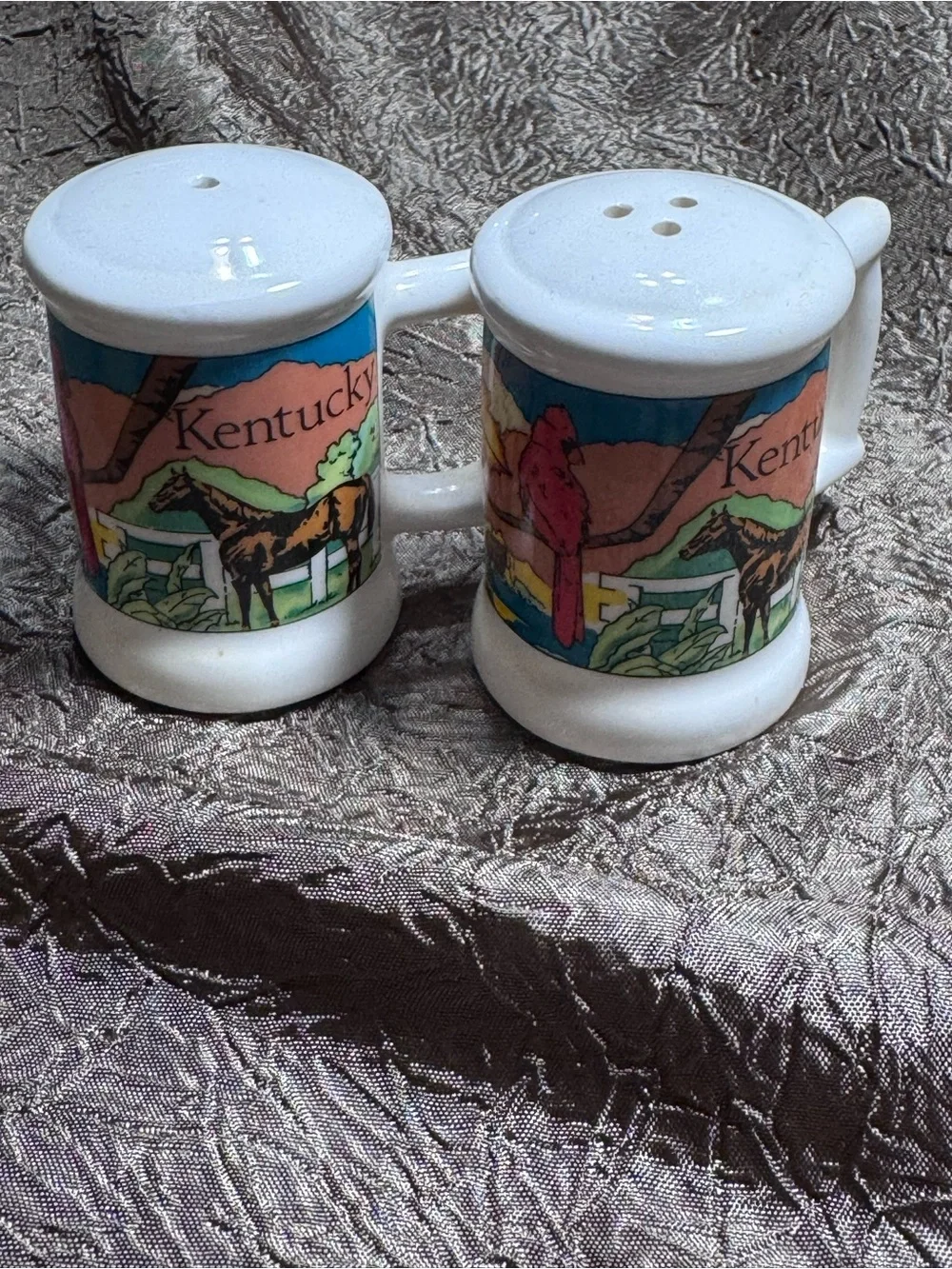 Kentucky Illustrated White Ceramic Salt and Pepper Shakers